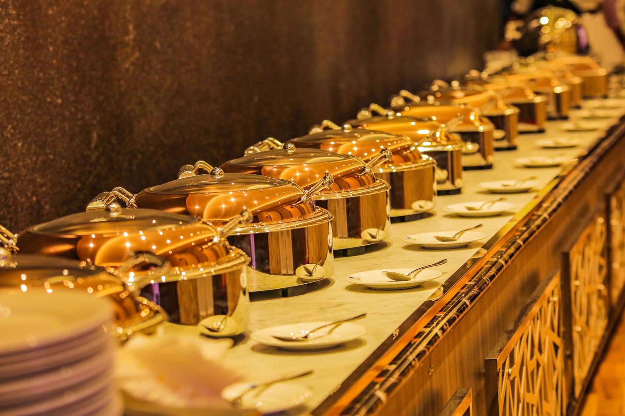 Aurora Banquet And Hotel 칠라우 외부 사진