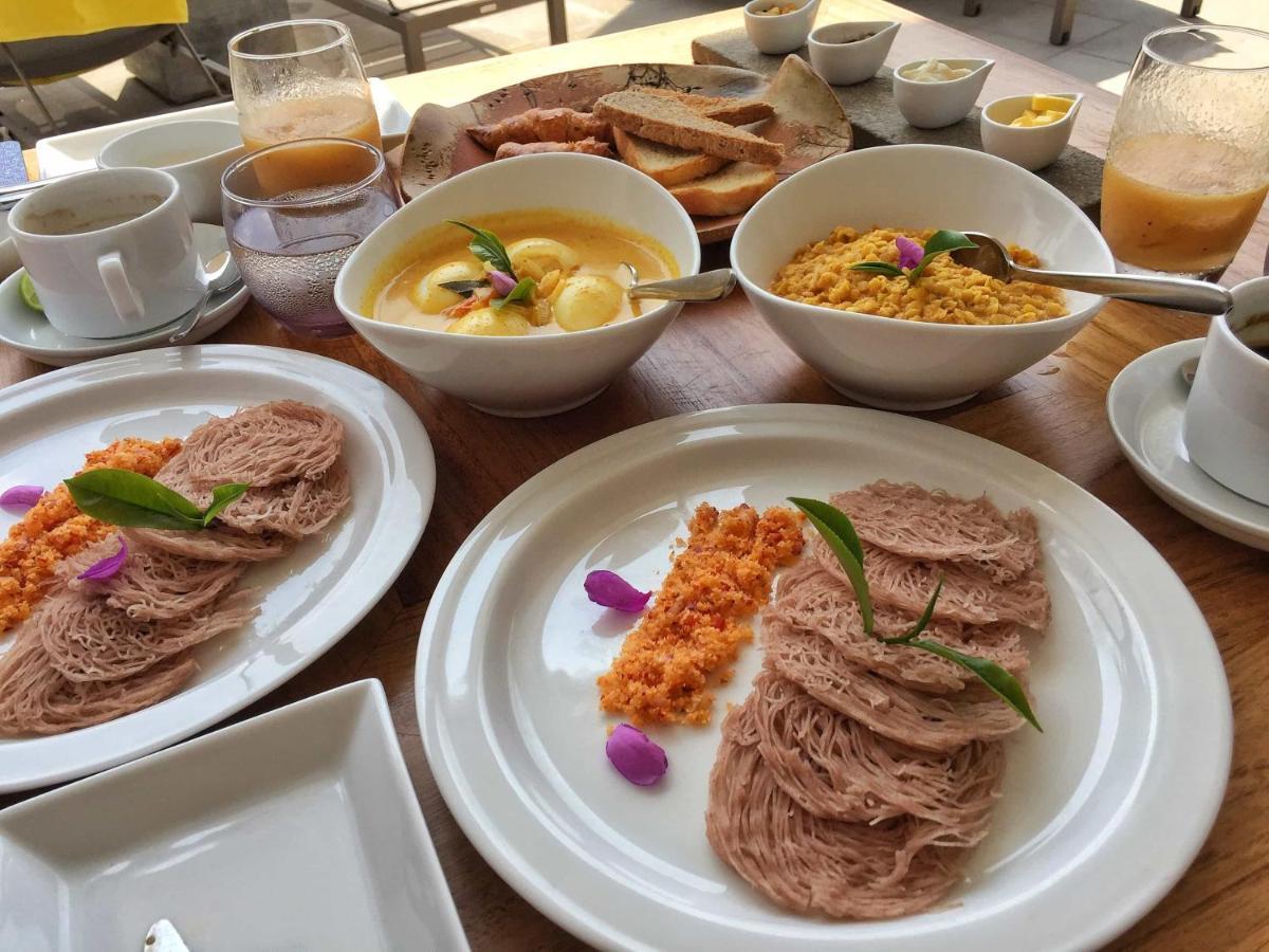 Aurora Banquet And Hotel 칠라우 외부 사진